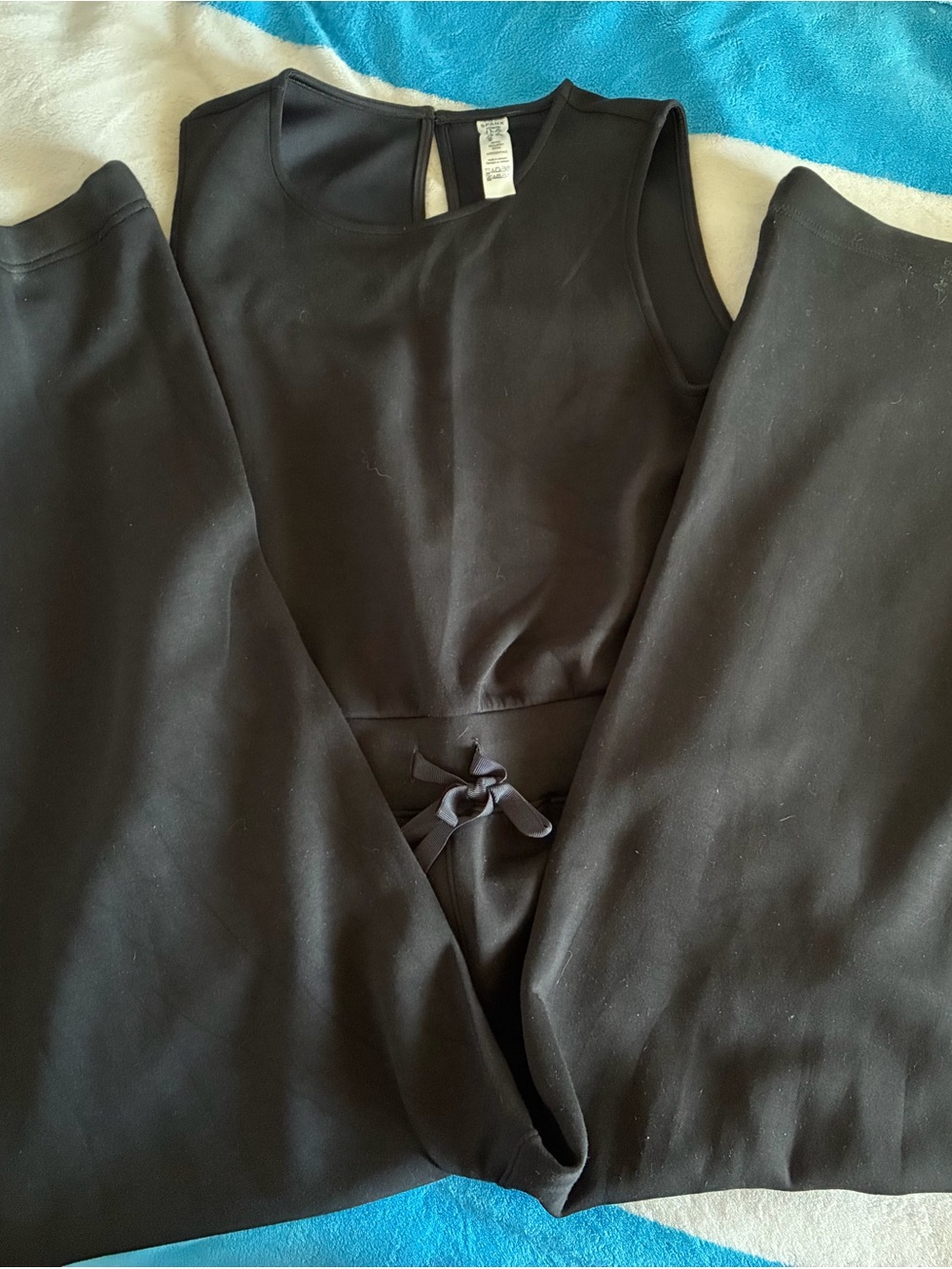 SPANX Air Essentials Jumpsuit size M Very Black, great condition wide leg romper